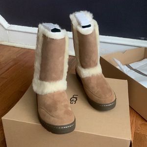 UGG SUNDANCE SHORT RIVAL SIZE 8 / EU 39